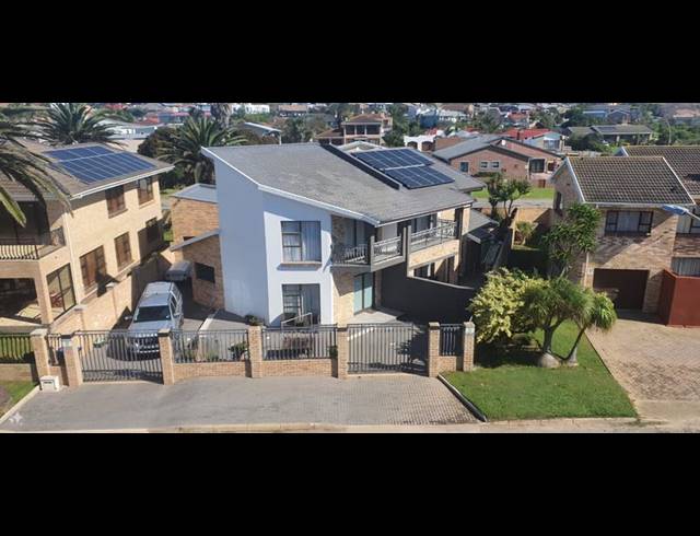 4 BEDROOM HOUSE FOR SALE IN WAVECREST